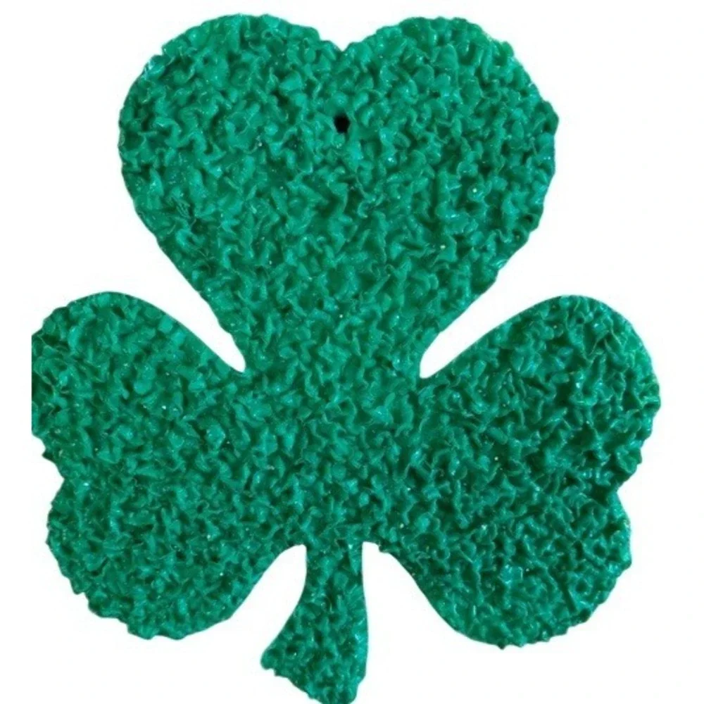 Vintage Style Green Melted Plastic Popcorn Shamrock St Patricks Day Wall Decor‎